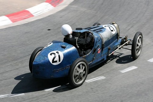 Bugatti bei einem Rennen