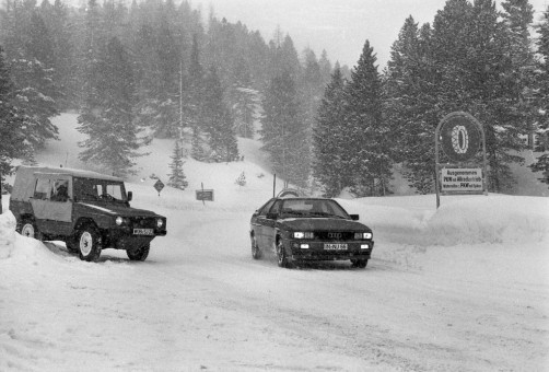 Vor seiner Präsentation in Genf wurde der Vierradantrieb des Audi Quattro im Schnee der Turracher Höhe zusammen mit dem VW Iltis getestet.  Foto: Auto-Medienportal.Net
