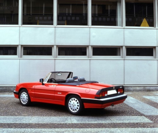 Alfa Romeo Spider 2.0i Quadrifoglio Verde (1989).  Foto: Auto-Medienportal.Net/FCA